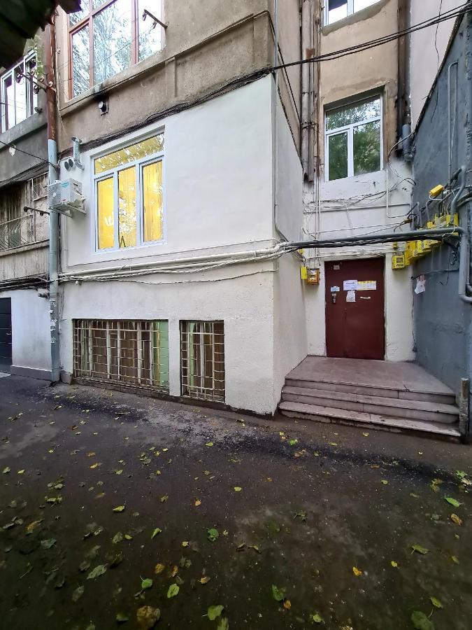 Deluxe Apartment In City Center Yerevan Exterior foto